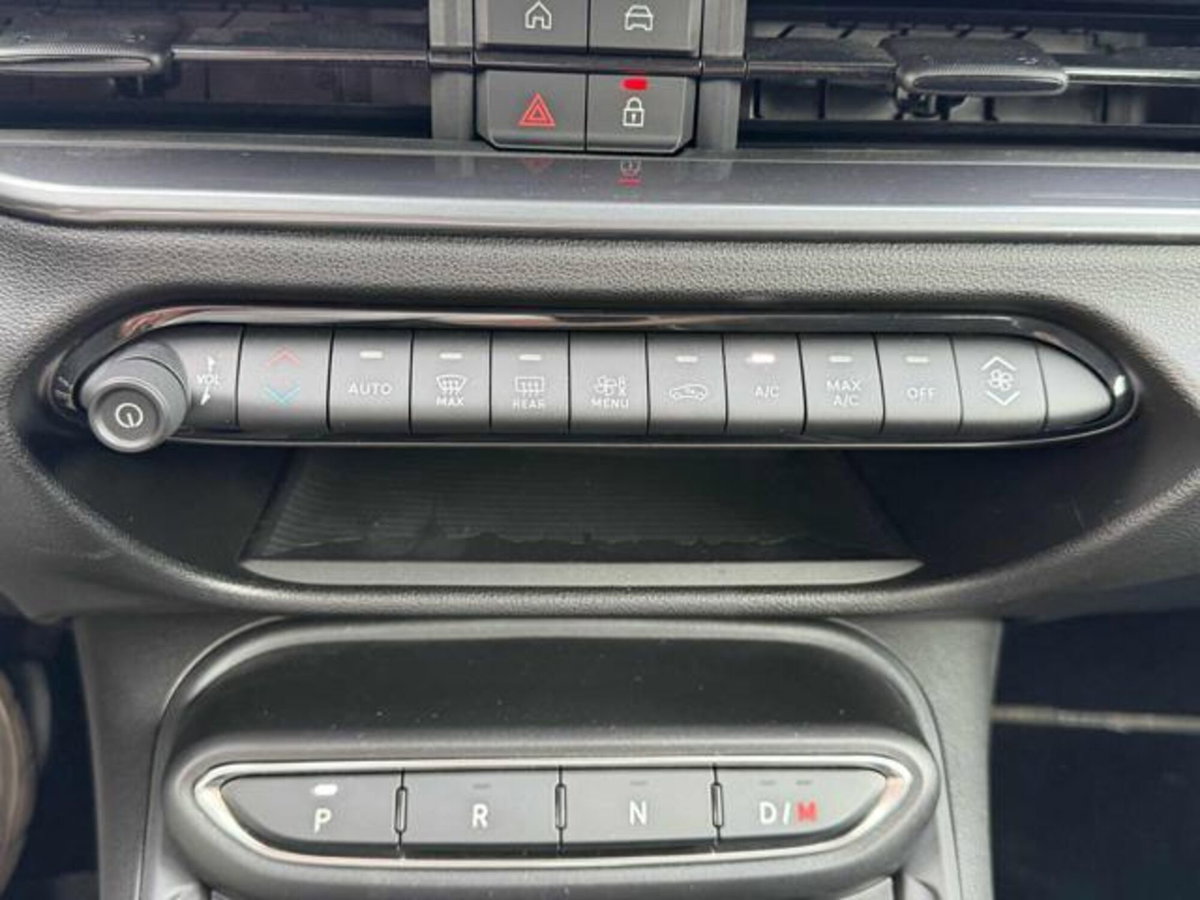 Fiat 600 1.2 Business 100cv (8)