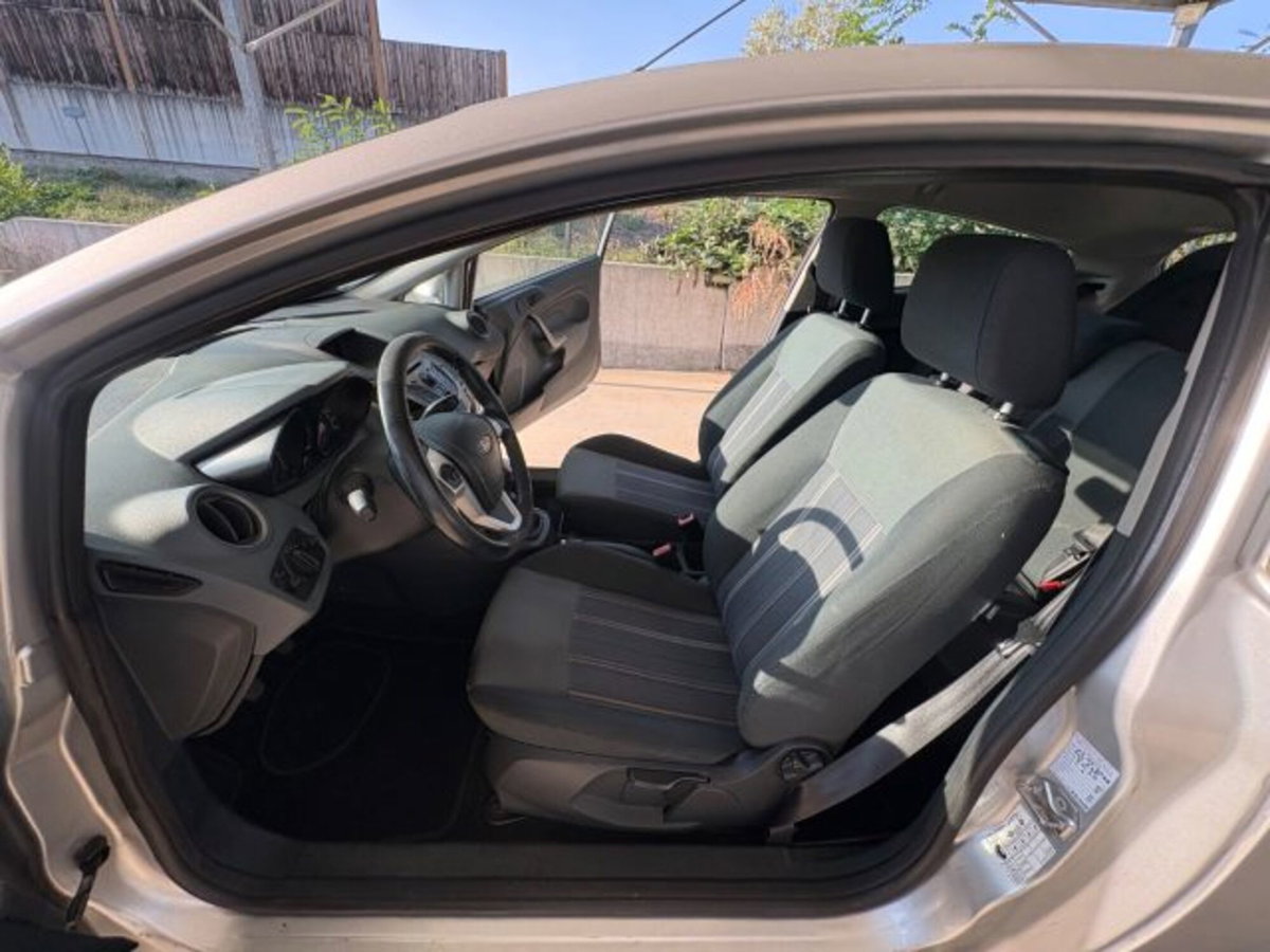 Ford Fiesta 1.2 82CV 3 porte (10)