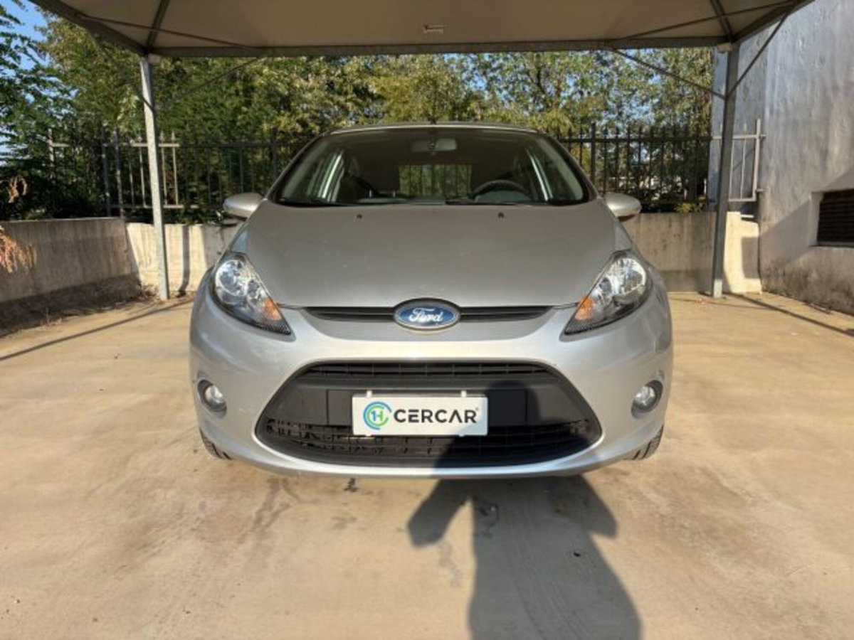 Ford Fiesta 1.2 82CV 3 porte (2)
