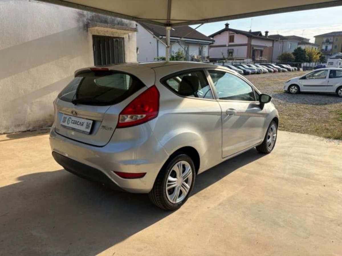 Ford Fiesta 1.2 82CV 3 porte (5)