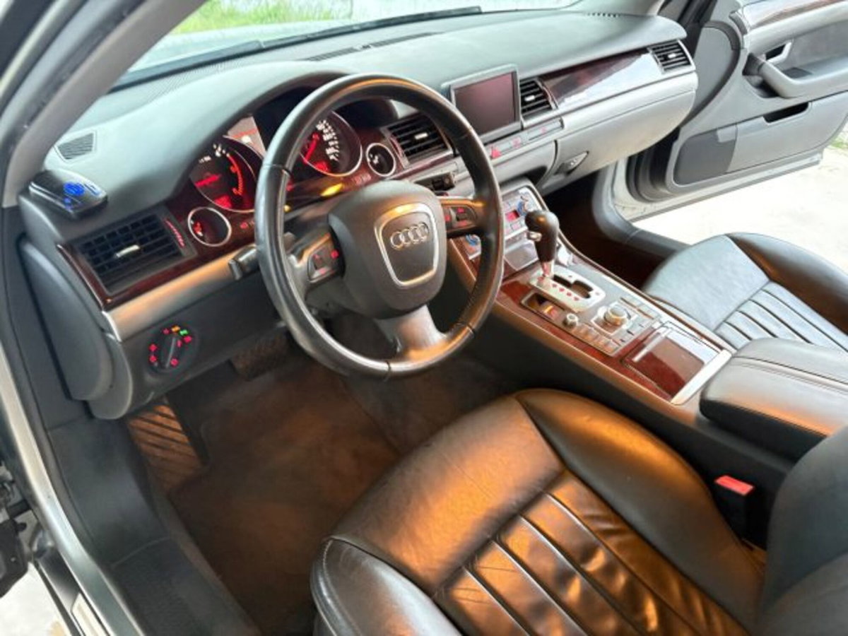 Audi A8 3.0 V6 TDI F.AP. quattro tiptronic (16)