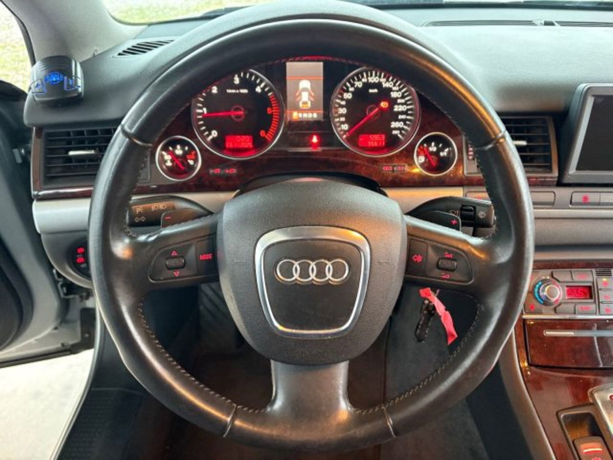 Audi A8 3.0 V6 TDI F.AP. quattro tiptronic (17)