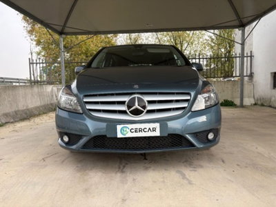 Mercedes-Benz Classe B 220 Automatic 4Matic Executive (2)