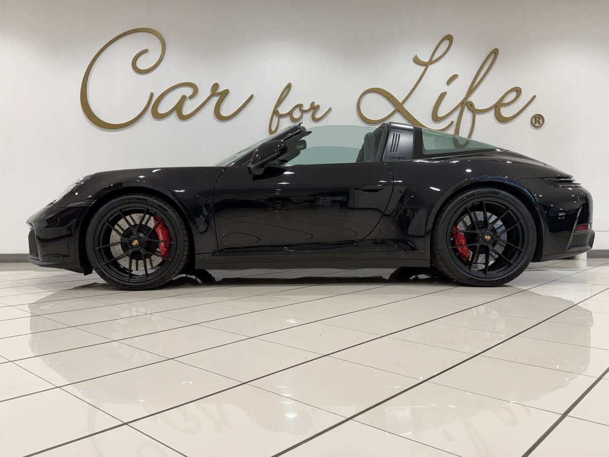 Porsche 911 Cabrio Targa 3.6 4 GTS auto (6)