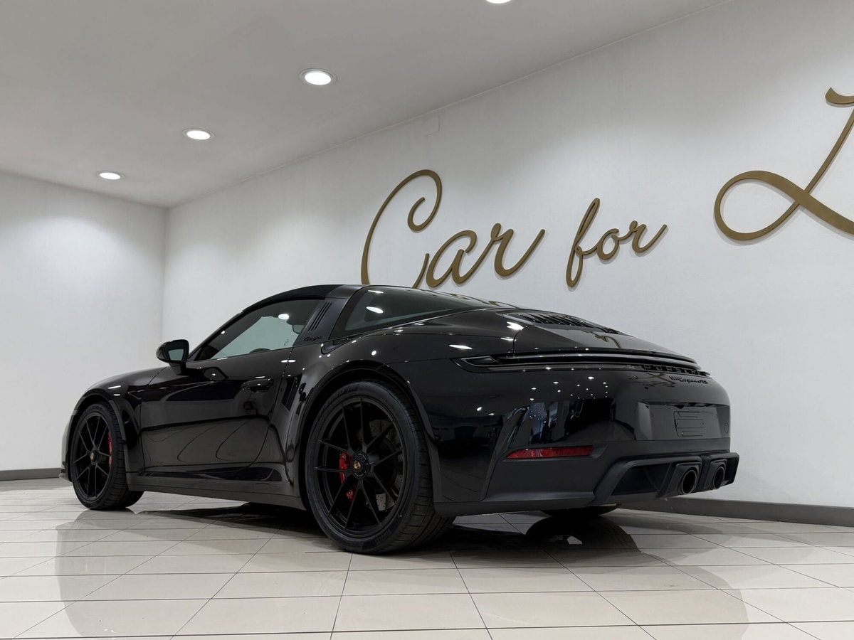 Porsche 911 Cabrio Targa 3.6 4 GTS auto (8)