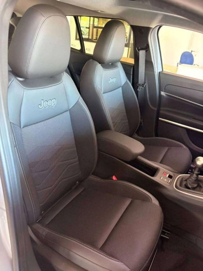 Jeep Avenger 1.2 turbo Summit fwd 100cv (16)