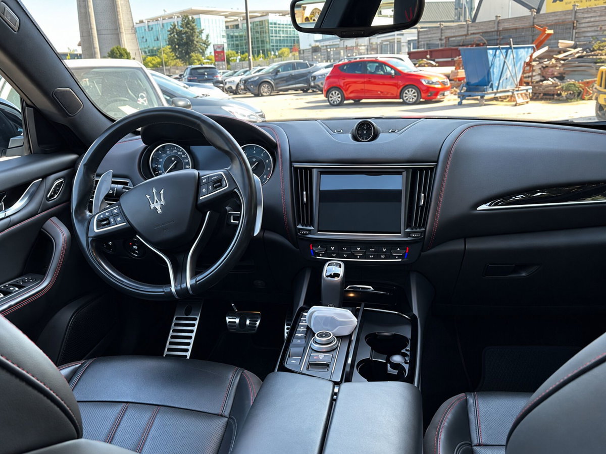Maserati Levante Levante 3.0 V6 Modena Ultima 430cv auto (11)
