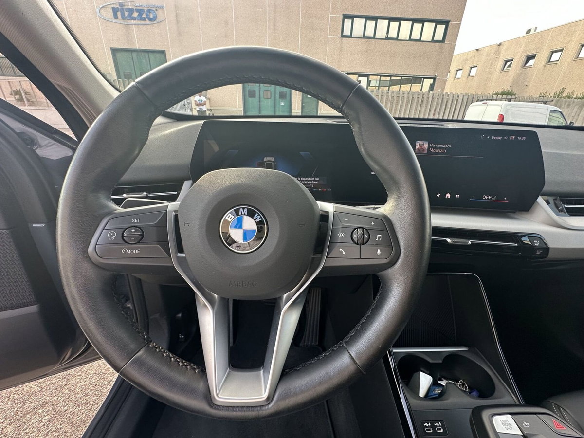 BMW X1 sdrive20i mhev 48V auto (10)