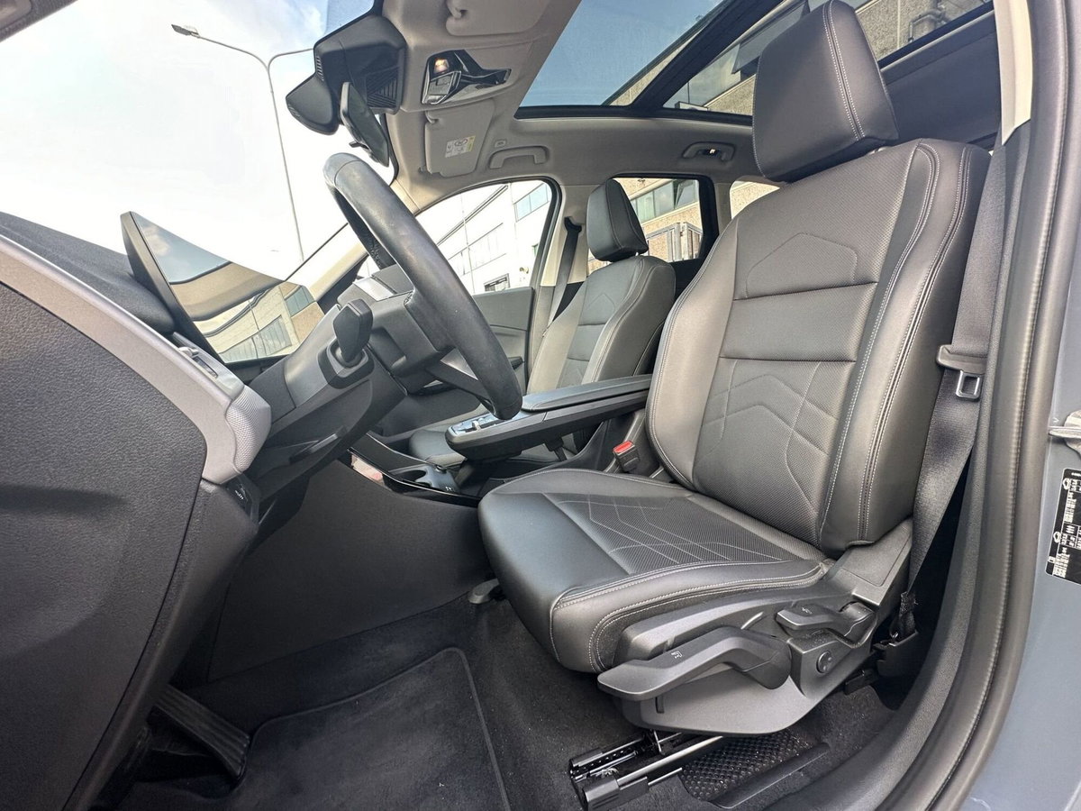 BMW X1 sdrive20i mhev 48V auto (11)
