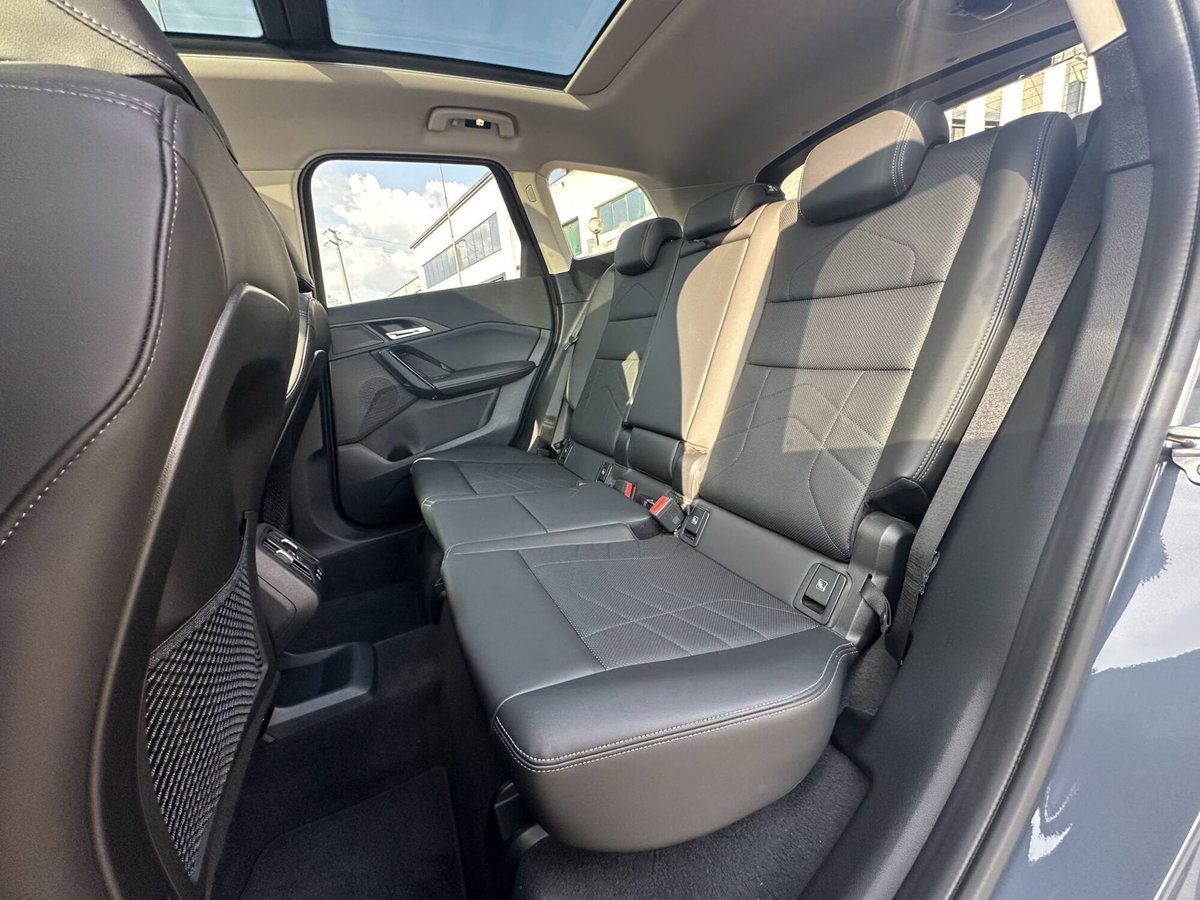 BMW X1 sdrive20i mhev 48V auto (14)