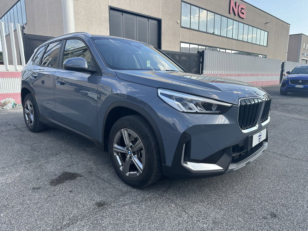 BMW X1 sdrive20i mhev 48V auto (3)