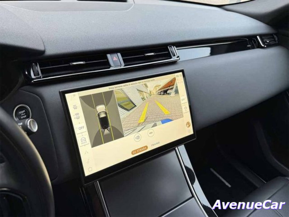 Land Rover Range Rover Velar 2.0 Si4 300 CV (15)