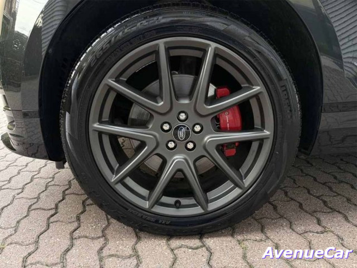 Land Rover Range Rover Velar 2.0 Si4 300 CV (8)