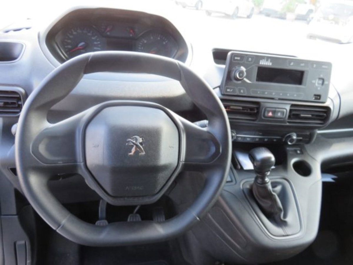 Peugeot Partner Furgone BlueHDi 130 EAT8 S&S PC 1000Kg Furgone Premium (7)