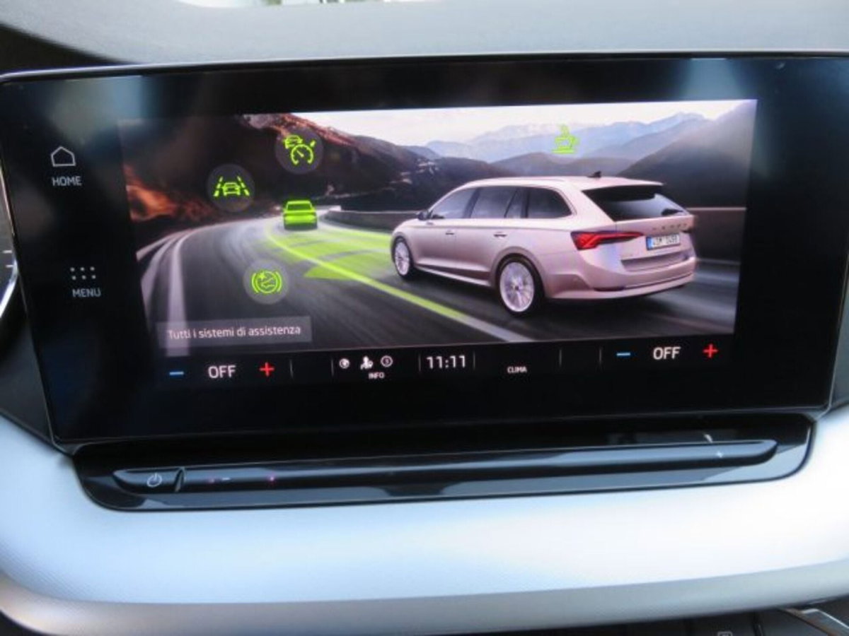 Skoda Octavia Station Wagon 1.5 G-TEC DSG Wagon Executive (12)