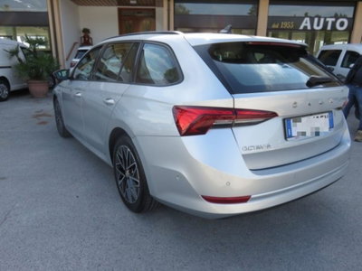 Skoda Octavia Station Wagon 1.5 G-TEC DSG Wagon Executive (3)