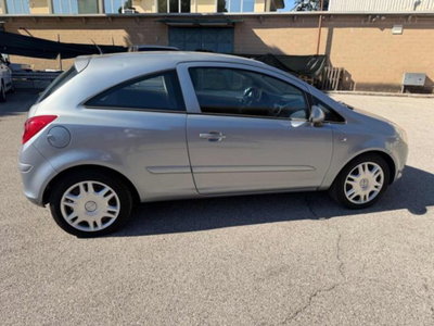 Opel Corsa 1.2 3 porte Sport (19)