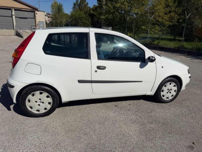 Fiat Punto 1.2i 16V cat 3 porte Verve (10)
