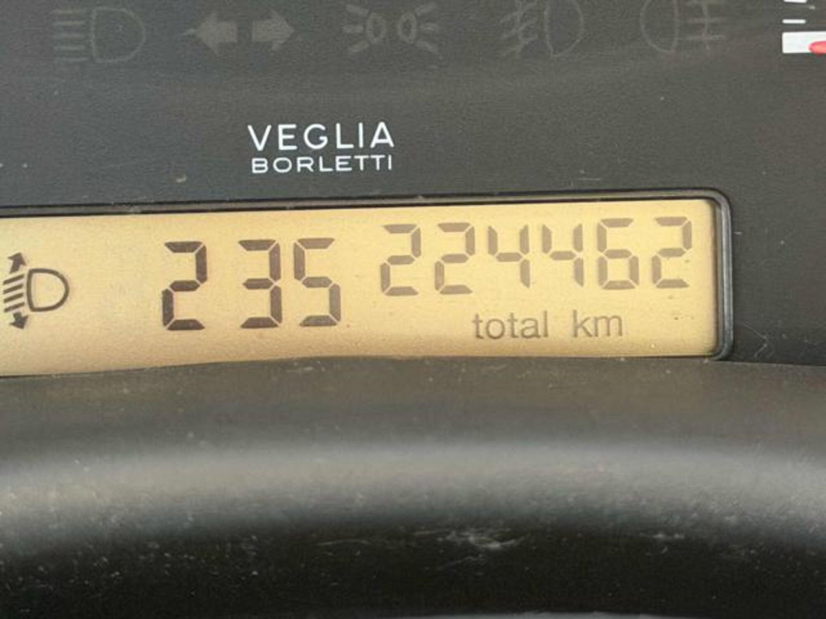 Fiat Punto 1.2i 16V cat 3 porte Verve (16)