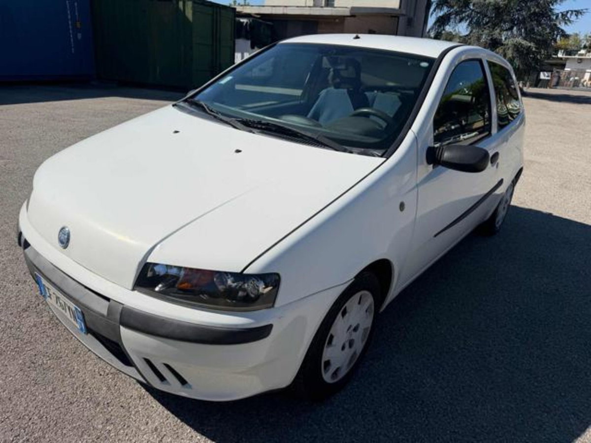 Fiat Punto 1.2i 16V cat 3 porte Verve (4)