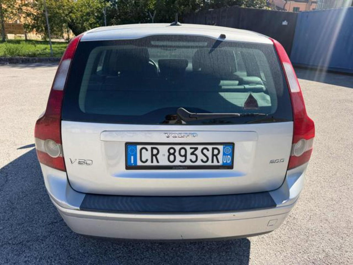 Volvo V50 2.0 D cat Summum (11)