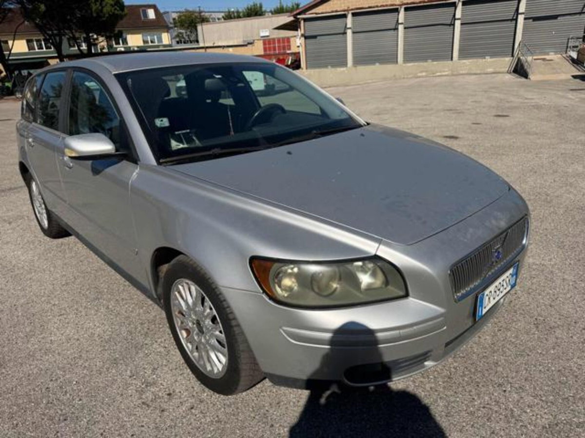 Volvo V50 2.0 D cat Summum (14)