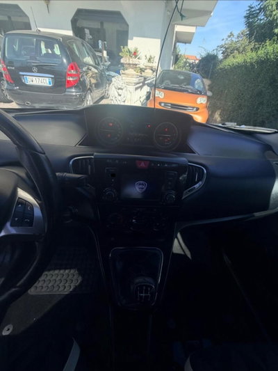 Lancia Ypsilon 1.2 69 CV 5 porte GPL Ecochic Gold (7)