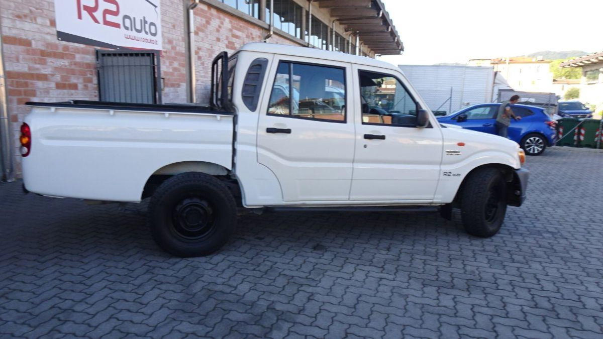 Mahindra Goa 2.2 CRDe 16V 4WD SLX (10)