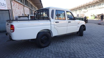 Mahindra Goa 2.2 CRDe 16V 4WD SLX (9)