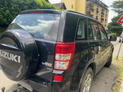 Suzuki Grand Vitara 1.9 DDiS 5 porte Crossover (7)