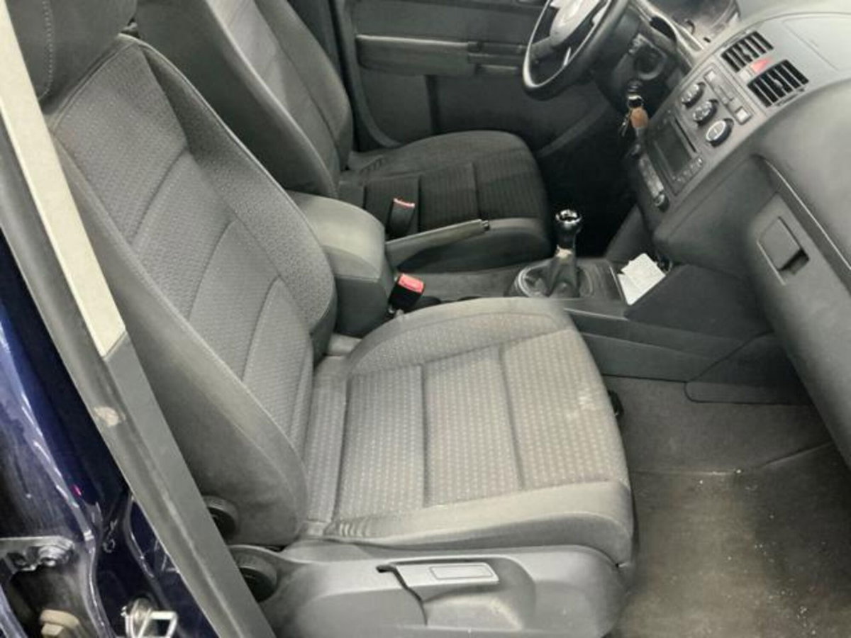 Volkswagen Touran TDI 101CV Trendline (12)