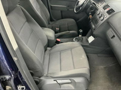 Volkswagen Touran TDI 101CV Trendline (12)