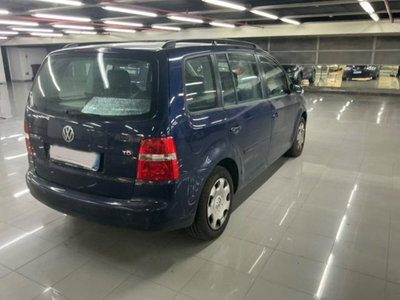 Volkswagen Touran TDI 101CV Trendline (4)