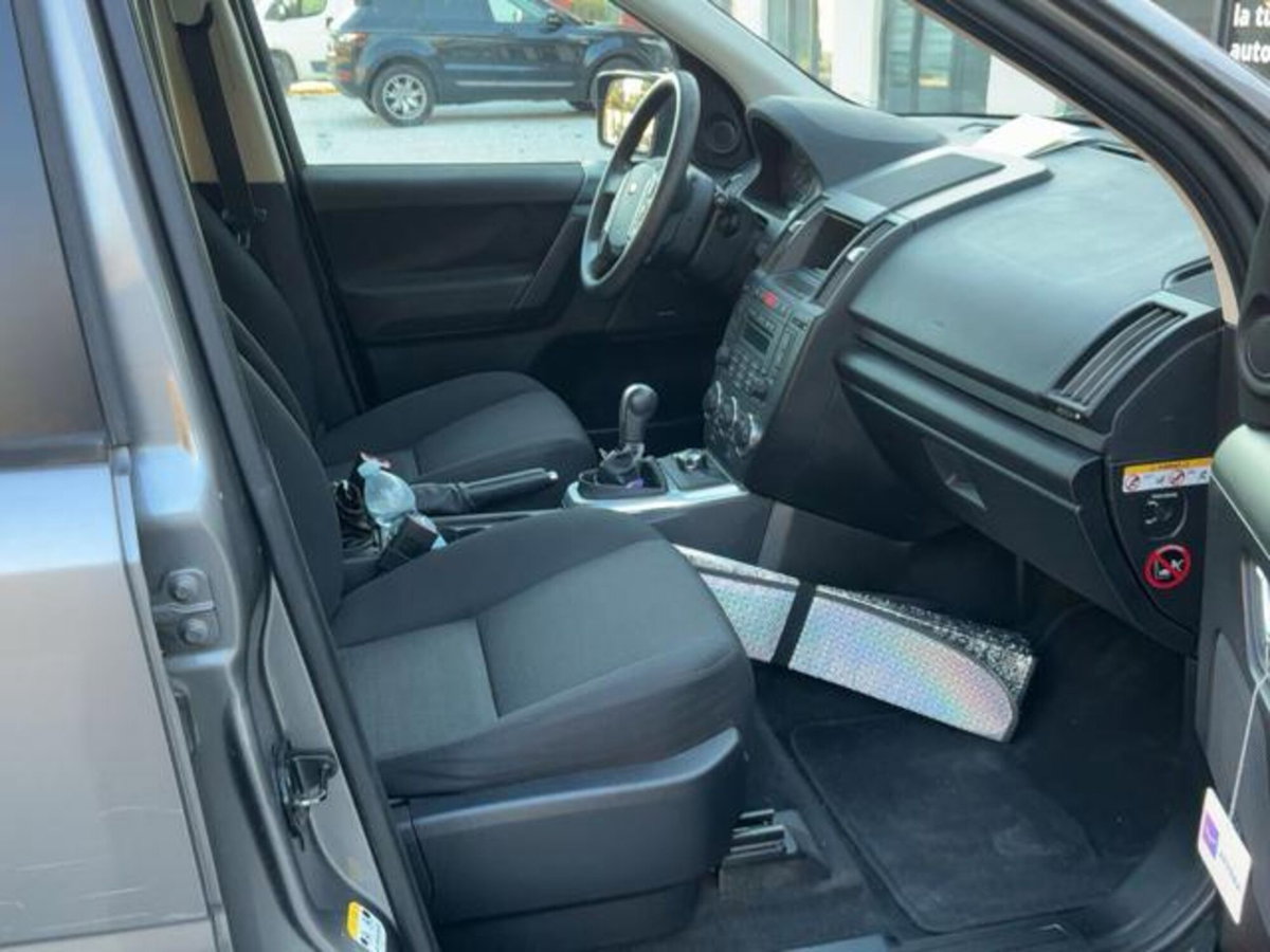 Land Rover Freelander 2.2 TD4 S.W. S (12)