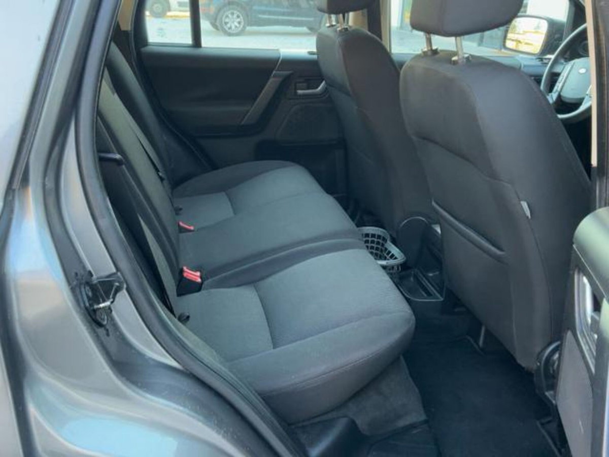 Land Rover Freelander 2.2 TD4 S.W. S (15)