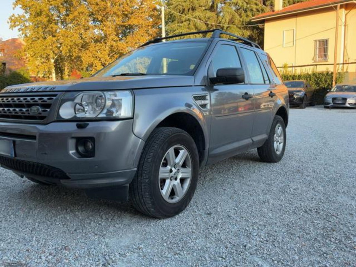 Land Rover Freelander 2.2 TD4 S.W. S (2)