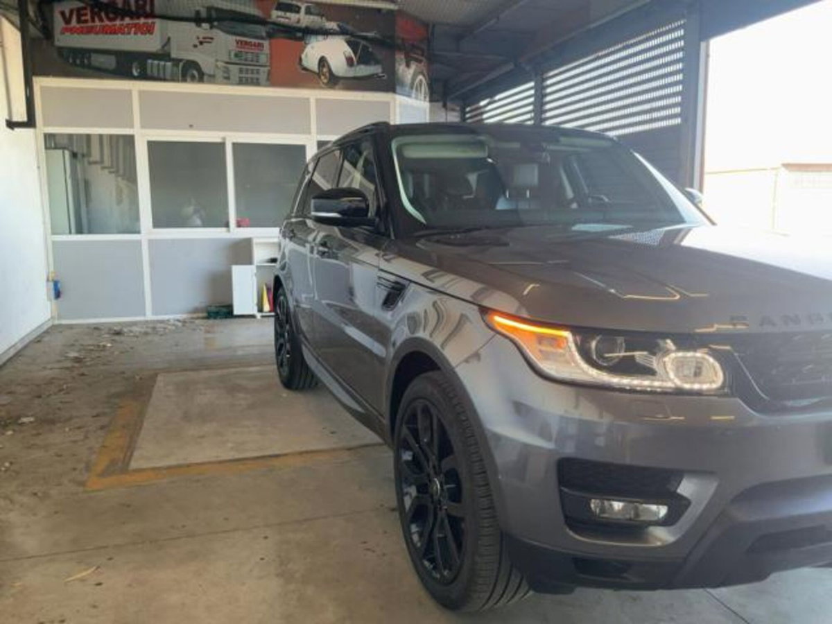Land Rover Range Rover Sport 3.0 TDV6 HSE Dynamic (4)