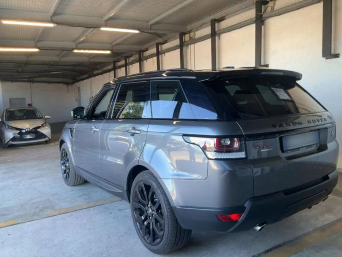 Land Rover Range Rover Sport 3.0 TDV6 HSE Dynamic (8)