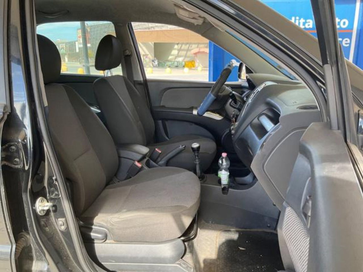 Kia Sportage 2.0 CRDI VGT 150CV 2WD Active (10)
