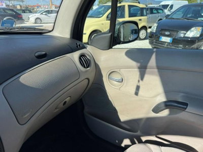 Citroen C3 1.4 HDi 70 Exclusive (12)