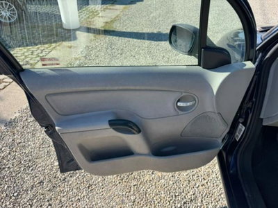 Citroen C3 1.4 HDi 70 Exclusive (8)
