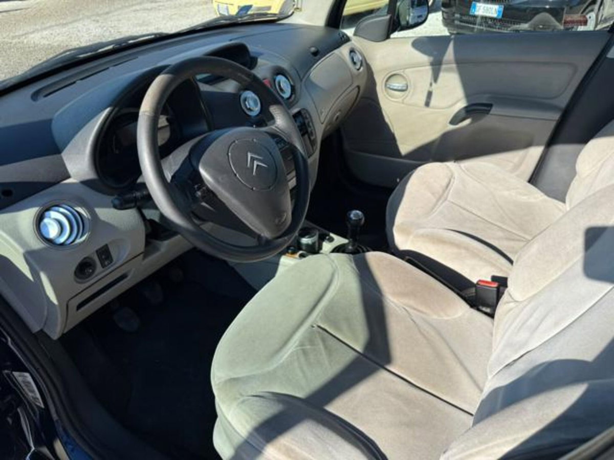 Citroen C3 1.4 HDi 70 Exclusive (9)