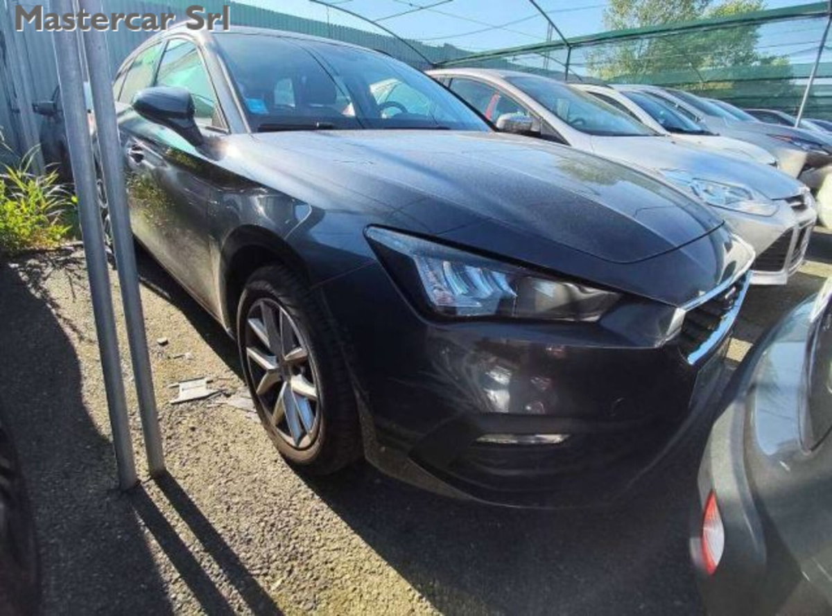 SEAT Leon ST Sportstourer 2.0 tdi Style 150cv dsg (2)