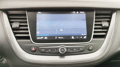 Opel Grandland X 1.6 Hybrid4 Plug-in aut. AWD (11)