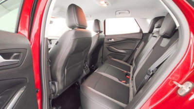 Opel Grandland X 1.6 Hybrid4 Plug-in aut. AWD (14)