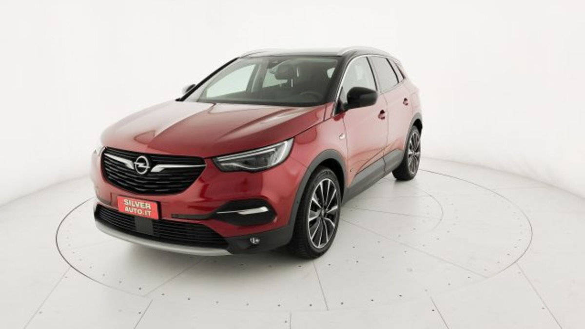 Opel Grandland X 1.6 Hybrid4 Plug-in aut. AWD (3)