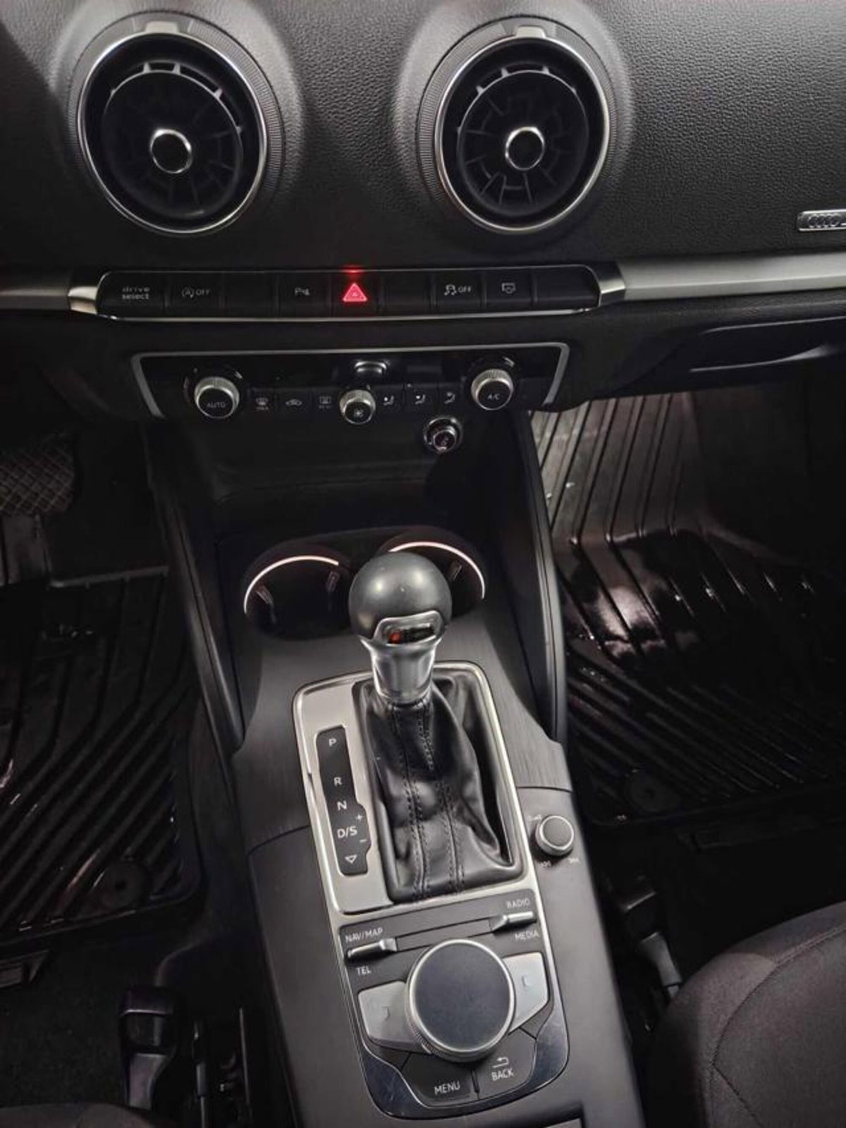 Audi A3 Sportback 30 TDI S tronic Sport (8)