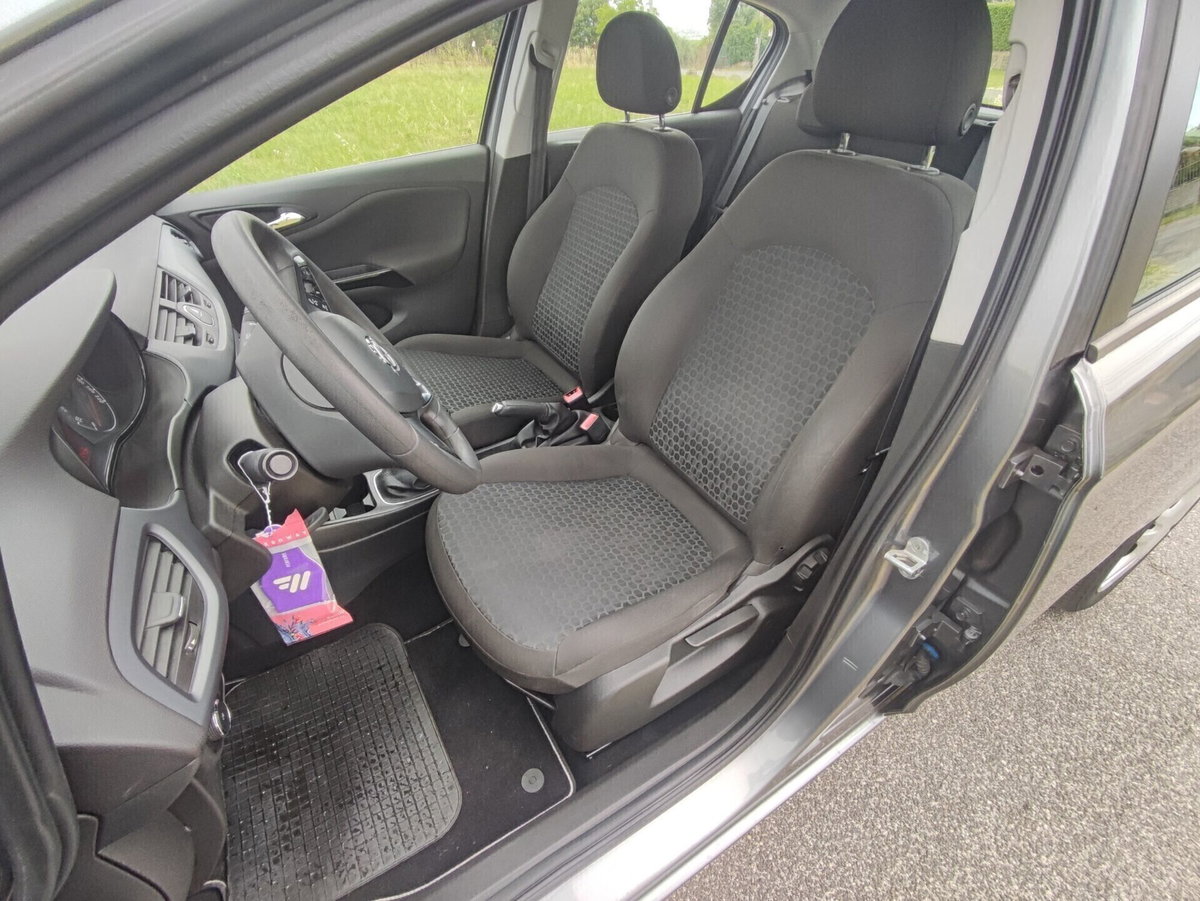 Opel Corsa 1.2 5 porte (11)