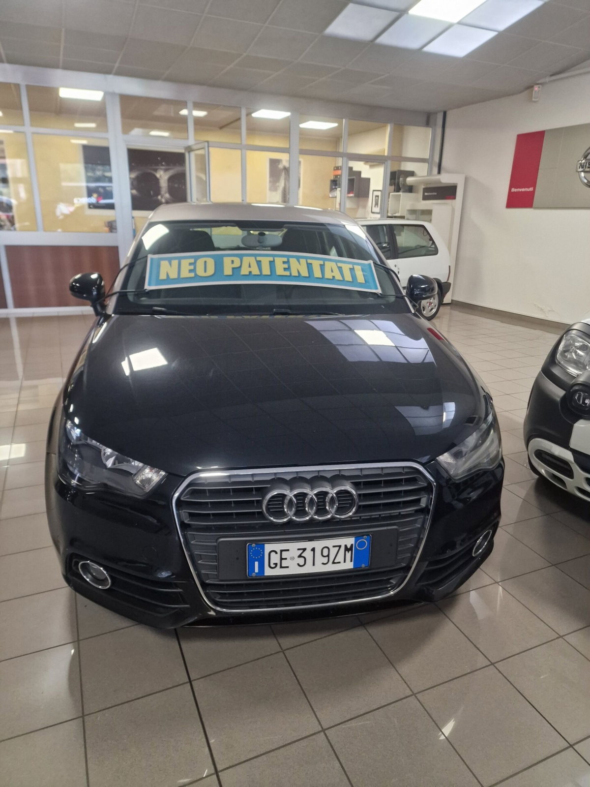Audi A1 1.2 TFSI Ambition (2)
