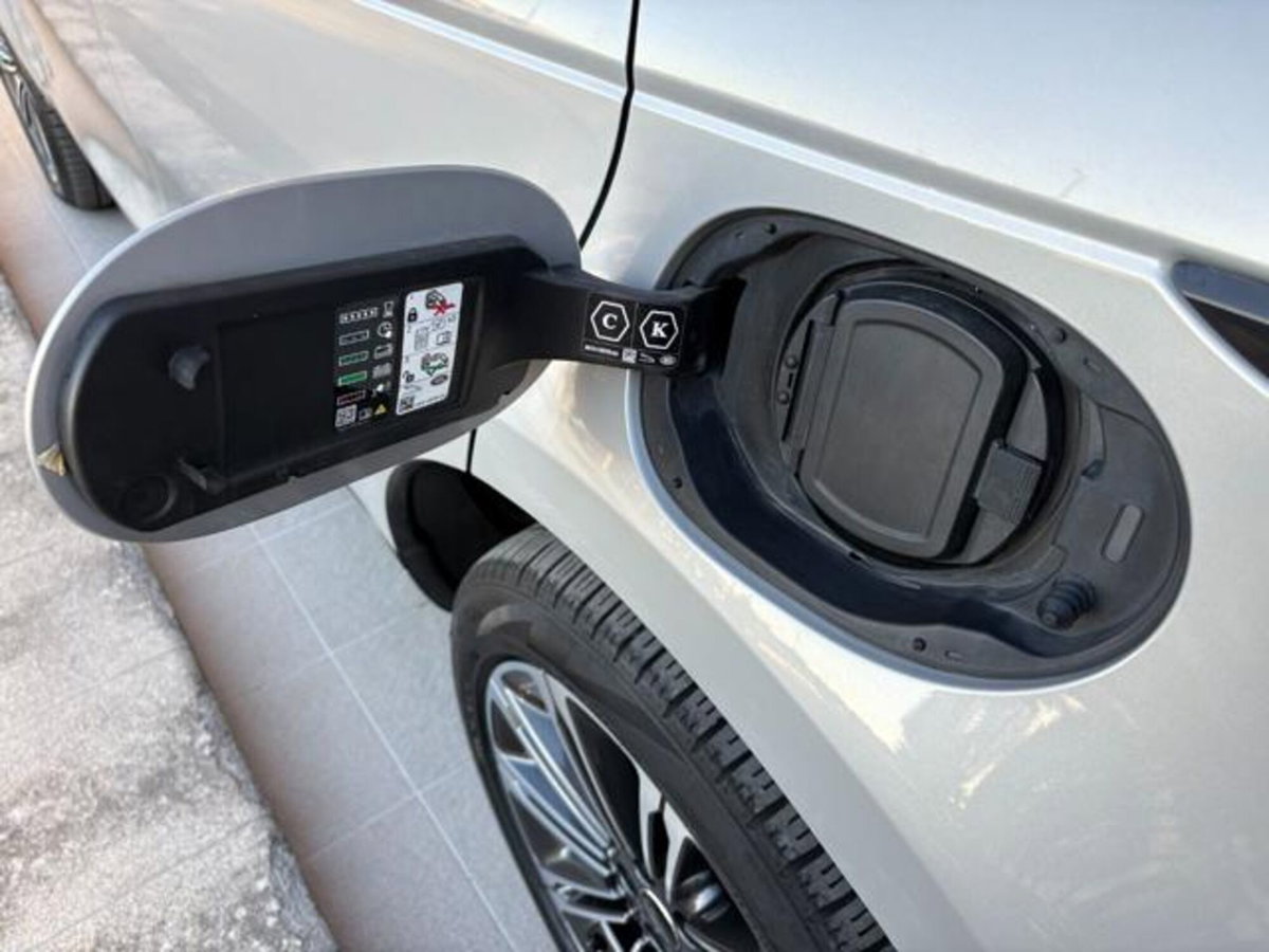 Land Rover Range Rover Evoque 1.5 I3 PHEV 300 CV AWD Auto (18)
